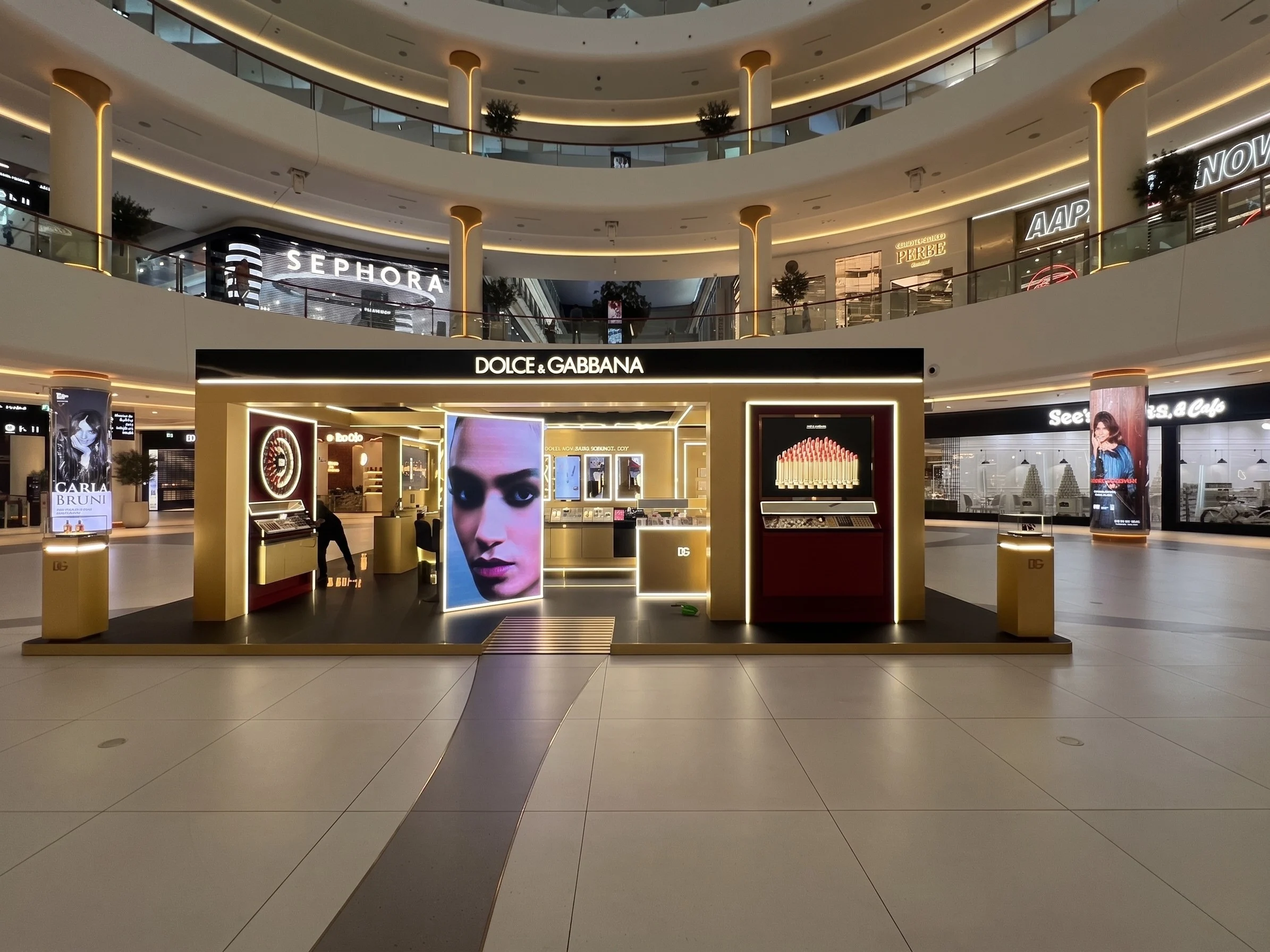 COB indoor LED video wall installed at a Dubai retail flagship by StarLED